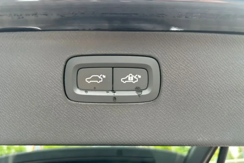 Volvo XC90 din 2023 cu 26.906 km - oferta VOL146775 - foto 14