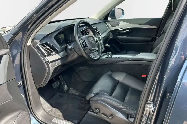 Volvo XC90 din 2023 cu 66.700 km - oferta VOL146778 - foto 10