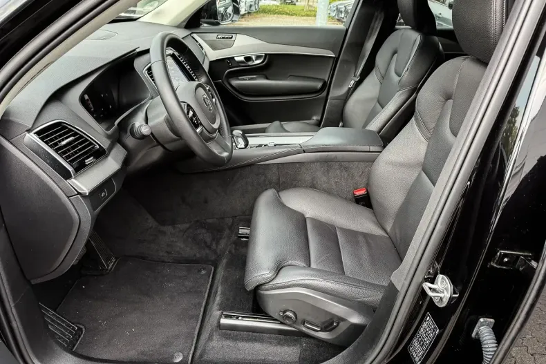 Volvo XC90 din 2023 cu 31.817 km - oferta VOL146781 - foto 12