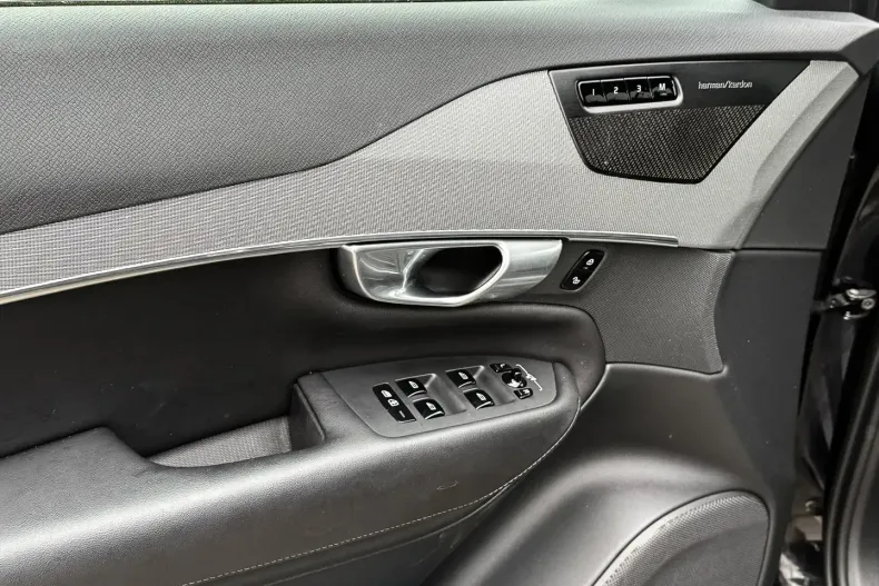 Volvo XC90 din 2023 cu 31.817 km - oferta VOL146781 - foto 16