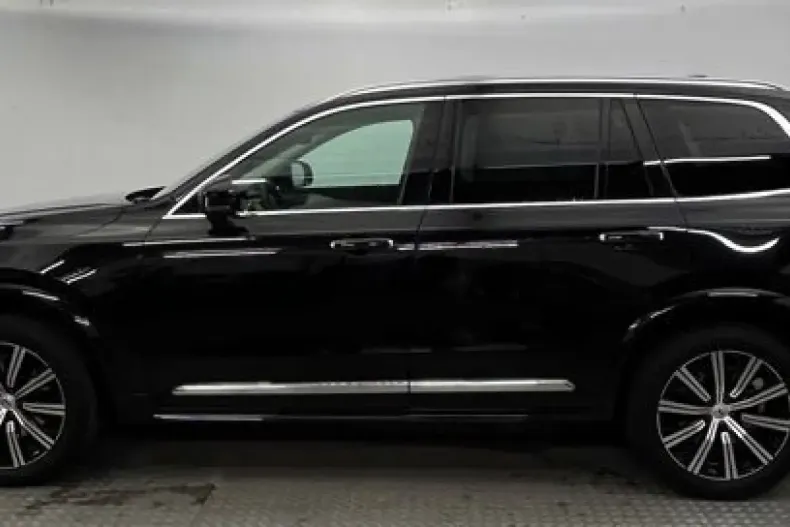 Volvo XC90 din 2023 cu 83.390 km - oferta VOL146782 - foto 2