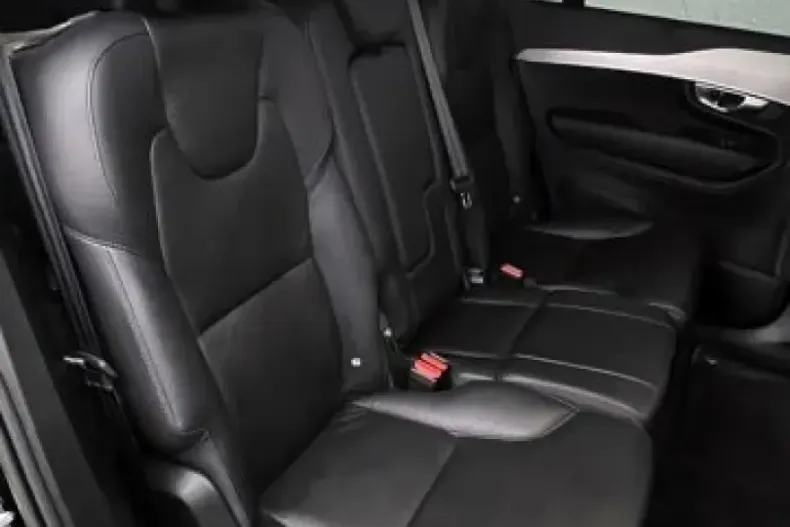 Volvo XC90 din 2023 cu 83.390 km - oferta VOL146782 - foto 9