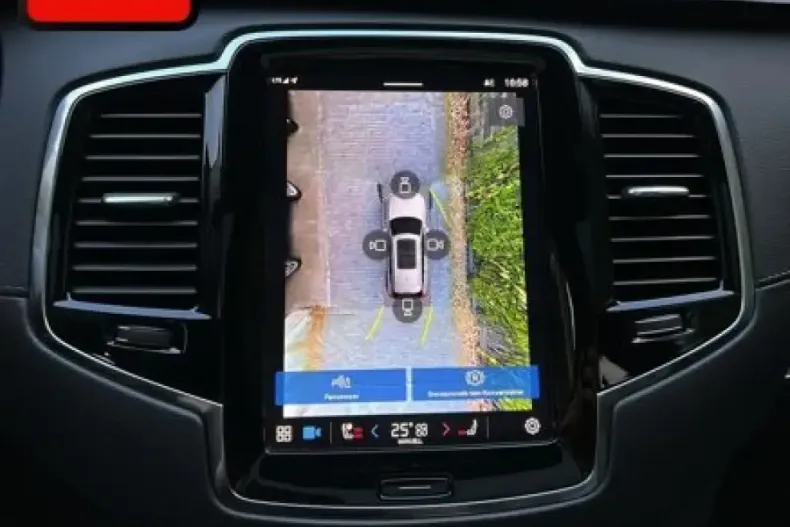 Volvo XC90 din 2023 cu 83.390 km - oferta VOL146782 - foto 12