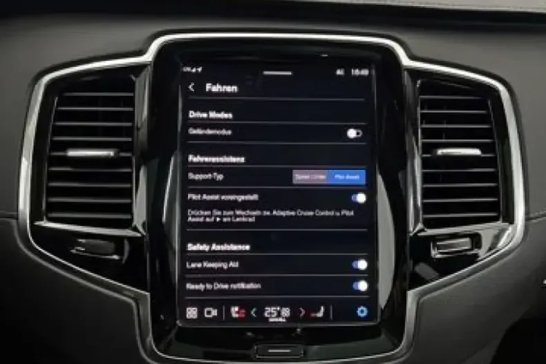 Volvo XC90 din 2023 cu 83.390 km - oferta VOL146782 - foto 29