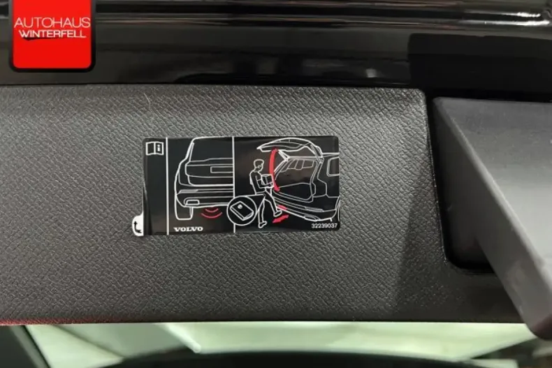 Volvo XC90 din 2023 cu 83.390 km - oferta VOL146782 - foto 32