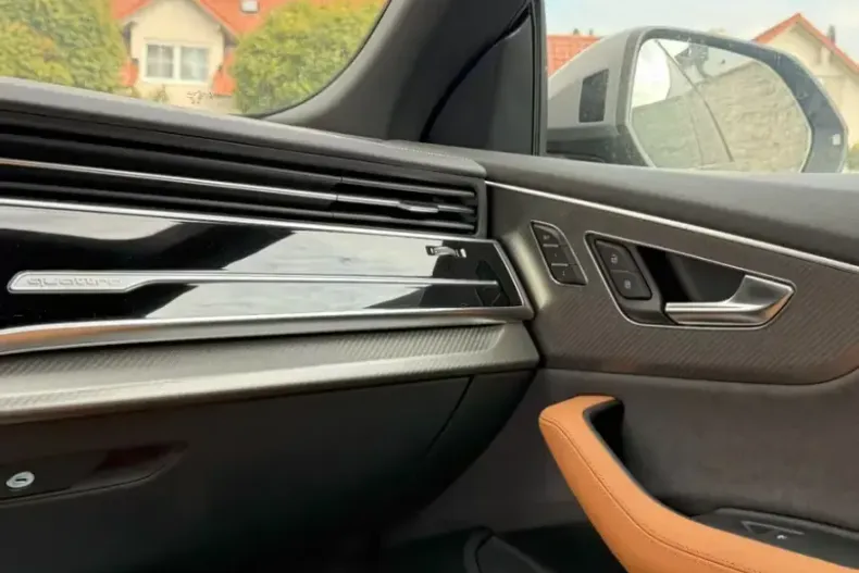 Audi RSQ8 din 2025 cu 50 km - oferta AUD146783 - foto 6