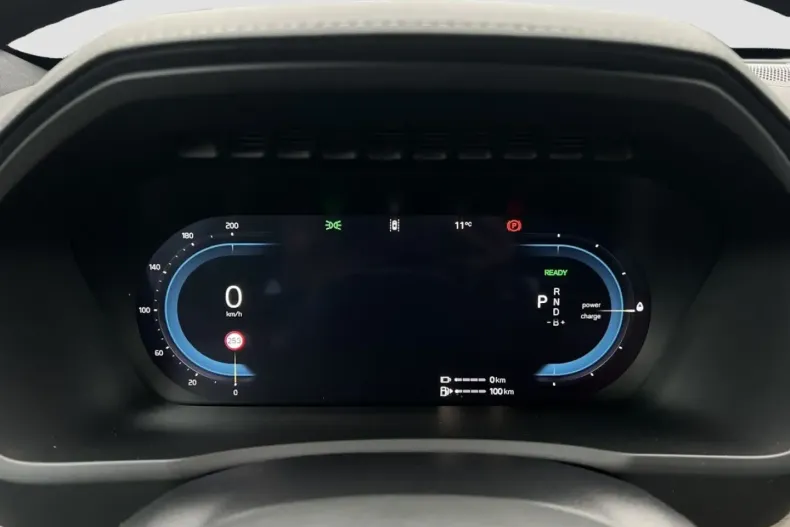 Volvo XC90 din 2025 cu 8.000 km - oferta VOL146786 - foto 8