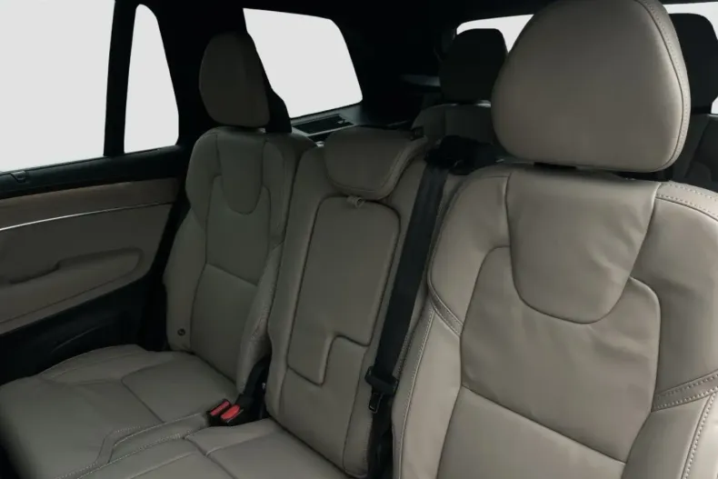 Volvo XC90 din 2025 cu 8.000 km - oferta VOL146786 - foto 14