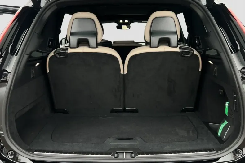 Volvo XC90 din 2025 cu 8.000 km - oferta VOL146786 - foto 16