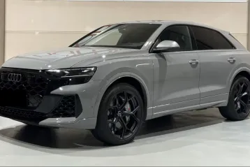 Audi RSQ8 din 2025 - oferta AUD146790