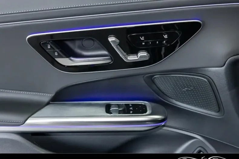 Mercedes-Benz CLE 300 din 2024 cu 6.000 km - oferta MER146801 - foto 12