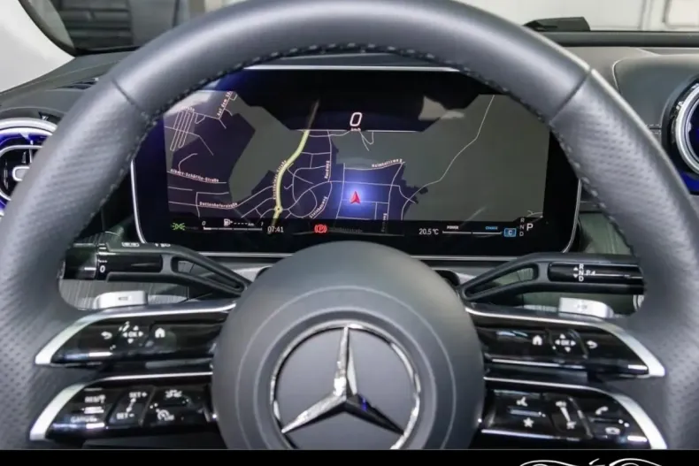 Mercedes-Benz CLE 300 din 2024 cu 6.000 km - oferta MER146801 - foto 17