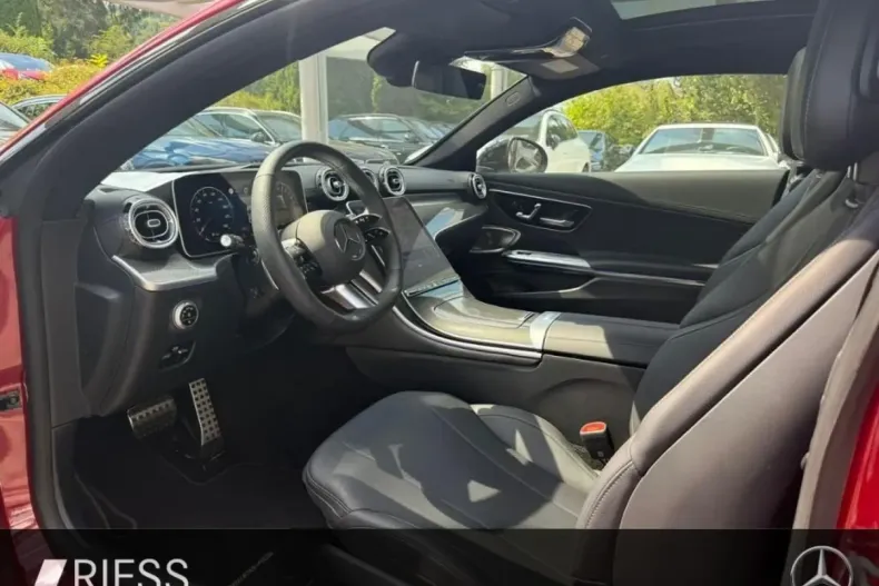 Mercedes-Benz CLE 300 din 2024 cu 4.500 km - oferta MER146802 - foto 8