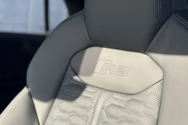 Audi RSQ8 din 2025 cu 30 km - oferta AUD146807 - foto 7