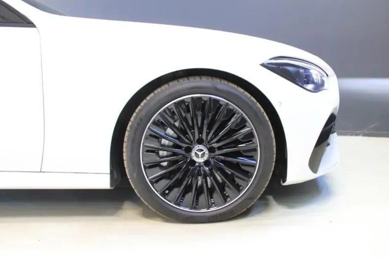 Mercedes-Benz CLE 450 din 2024 cu 31.432 km - oferta MER146808 - foto 5