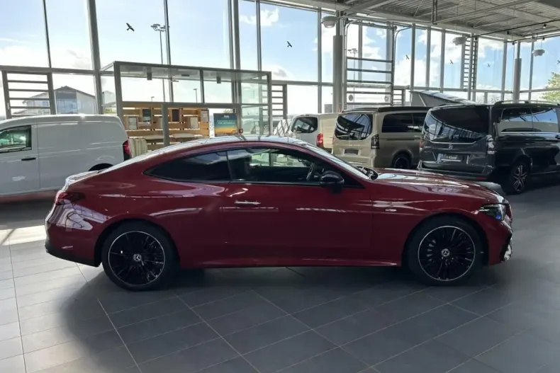 Mercedes-Benz CLE 300 din 2024 cu 17.903 km - oferta MER146809 - foto 4