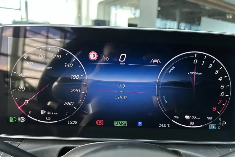 Mercedes-Benz CLE 300 din 2024 cu 17.903 km - oferta MER146809 - foto 15