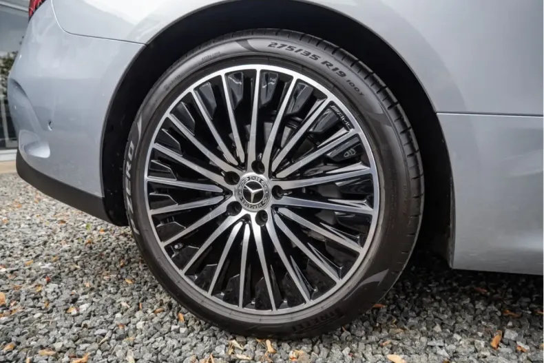 Mercedes-Benz CLE 200 din 2025 cu 6.009 km - oferta MER146815 - foto 9