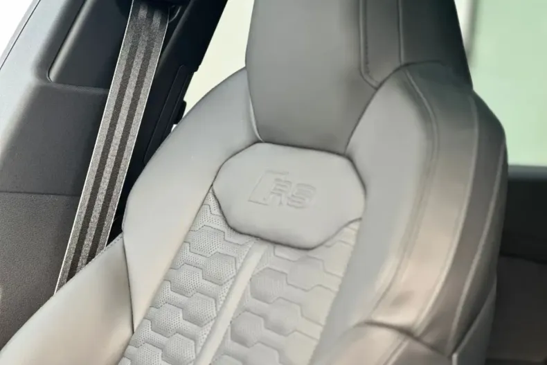 Audi RSQ8 din 2025 cu 10 km - oferta AUD146817 - foto 13