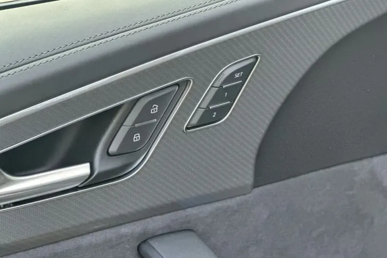 Audi RSQ8 din 2025 cu 10 km - oferta AUD146817 - foto 14