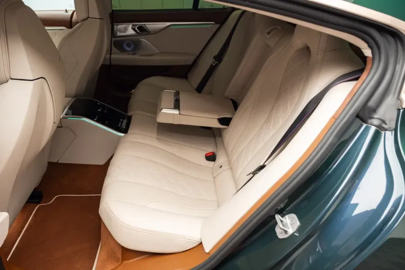 BMW M8 din 2022 cu 26.000 km - oferta BMW146820 - foto 37