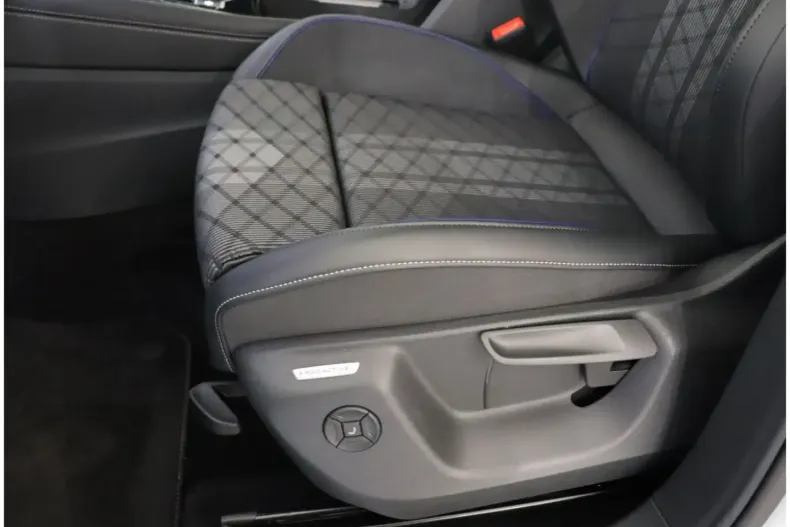 Volkswagen Tiguan din 2025 cu 23.771 km - oferta VOL146821 - foto 9