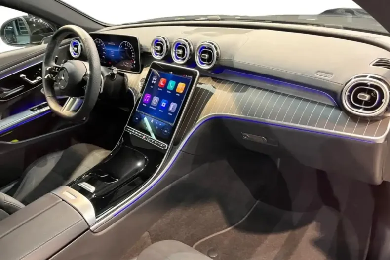 Mercedes-Benz CLE 300 din 2025 cu 13.618 km - oferta MER146823 - foto 3