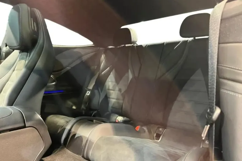 Mercedes-Benz CLE 300 din 2025 cu 13.618 km - oferta MER146823 - foto 7