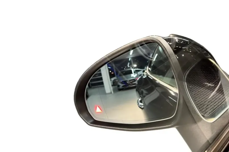 Mercedes-Benz CLE 300 din 2025 cu 13.618 km - oferta MER146823 - foto 13