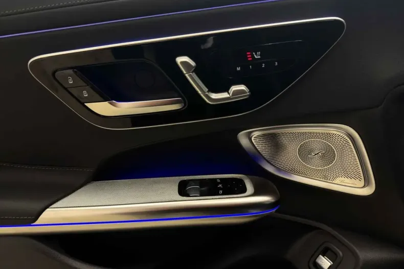 Mercedes-Benz CLE 300 din 2024 cu 17.886 km - oferta MER146824 - foto 6