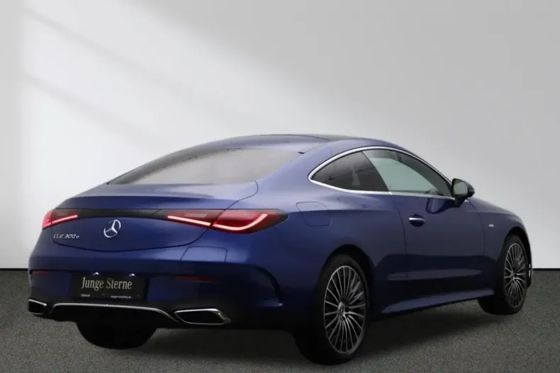 Mercedes-Benz CLE 300 din 2024 cu 3.650 km - oferta MER146826 - foto 3