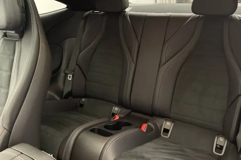 Mercedes-Benz CLE 300 din 2024 cu 3.650 km - oferta MER146826 - foto 10