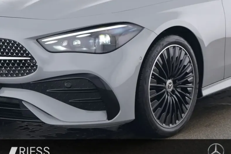 Mercedes-Benz CLE 300 din 2024 cu 8.979 km - oferta MER146828 - foto 3