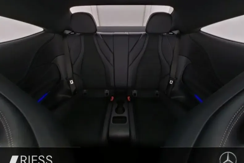 Mercedes-Benz CLE 300 din 2024 cu 8.979 km - oferta MER146828 - foto 7