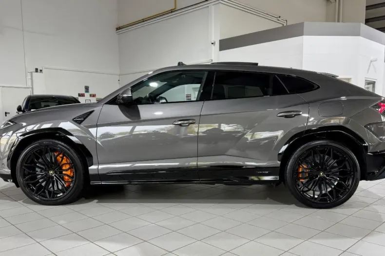 Lamborghini Urus din 2025 cu 12.000 km - oferta LAM146829 - foto 2