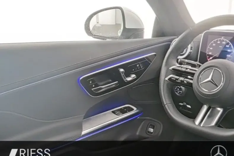 Mercedes-Benz CLE 300 din 2024 cu 25.496 km - oferta MER146832 - foto 8