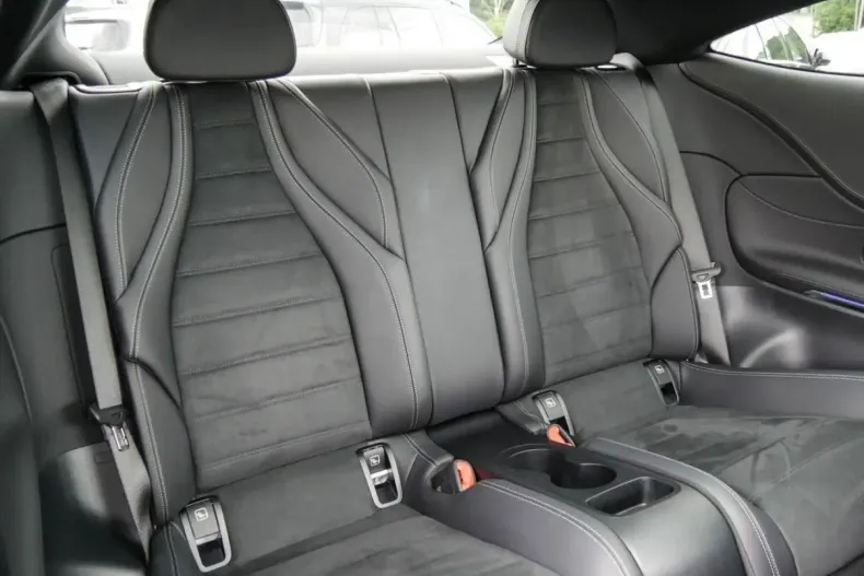 Mercedes-Benz CLE 300 din 2024 cu 12.671 km - oferta MER146840 - foto 5