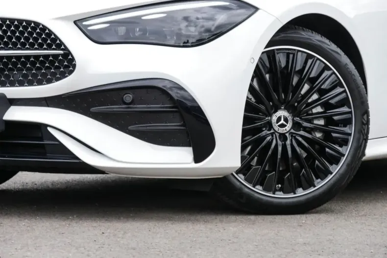 Mercedes-Benz CLE 300 din 2024 cu 12.671 km - oferta MER146840 - foto 6