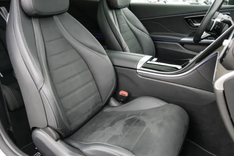 Mercedes-Benz CLE 300 din 2024 cu 12.671 km - oferta MER146840 - foto 7