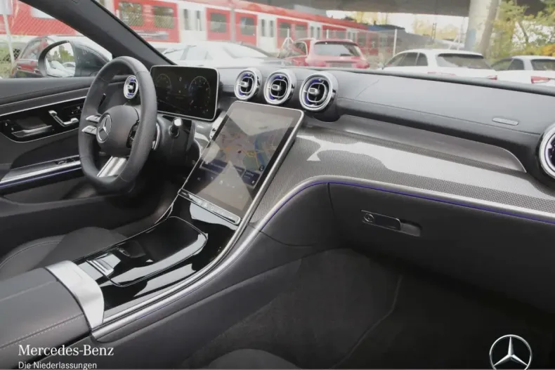 Mercedes-Benz CLE 300 din 2024 cu 13.879 km - oferta MER146843 - foto 5