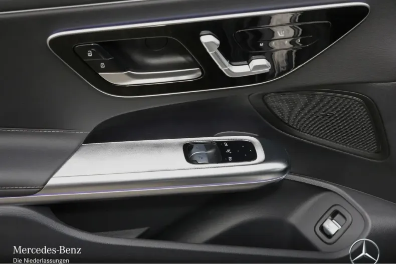 Mercedes-Benz CLE 300 din 2024 cu 13.879 km - oferta MER146843 - foto 14