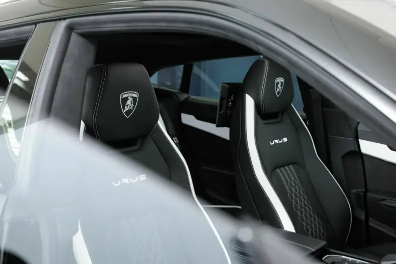 Lamborghini Urus din 2023 cu 21.250 km - oferta LAM146850 - foto 31
