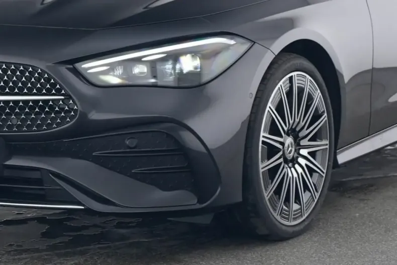 Mercedes-Benz CLE 300 din 2023 cu 3.476 km - oferta MER146855 - foto 2