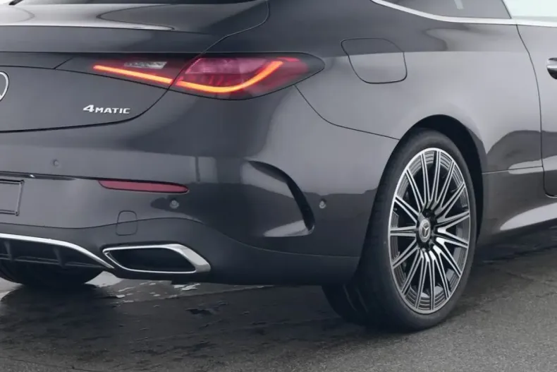 Mercedes-Benz CLE 300 din 2023 cu 3.476 km - oferta MER146855 - foto 4