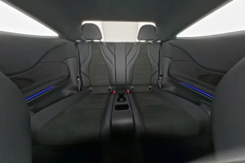 Mercedes-Benz CLE 300 din 2023 cu 3.476 km - oferta MER146855 - foto 9