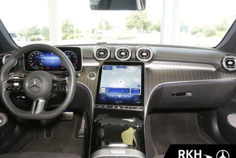 Mercedes-Benz CLE 200 din 2024 cu 12.316 km - oferta MER146860 - foto 9