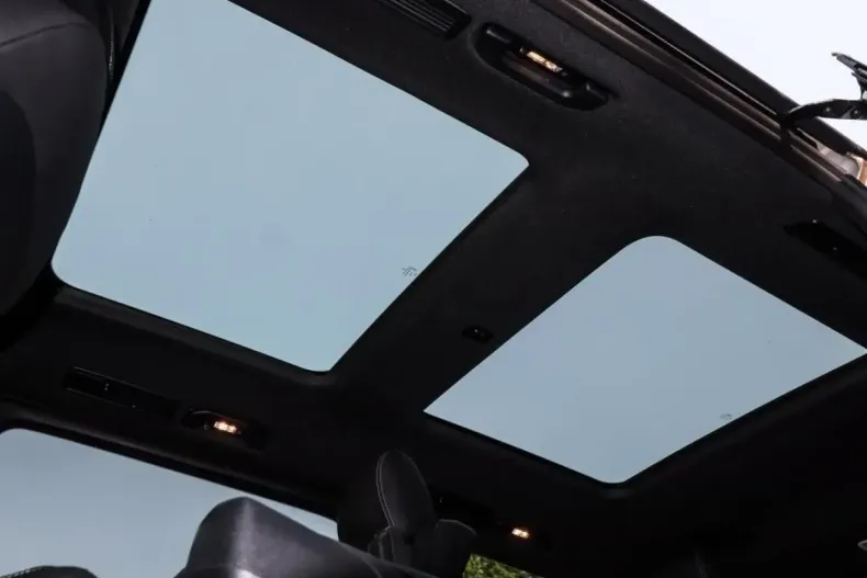 Mercedes-Benz V 250 din 2024 cu 4.300 km - oferta MER146861 - foto 19