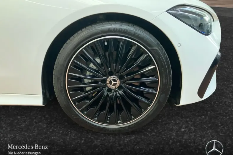 Mercedes-Benz CLE 200 din 2024 cu 12.605 km - oferta MER146862 - foto 3