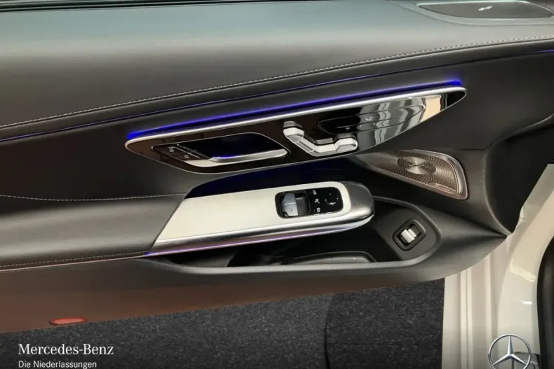 Mercedes-Benz CLE 200 din 2024 cu 12.605 km - oferta MER146862 - foto 13