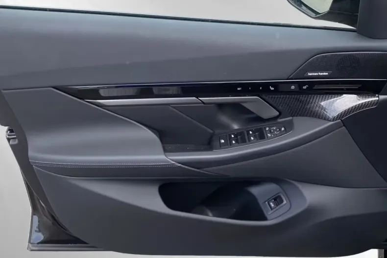 BMW 520 din 2025 cu 26.750 km - oferta BMW146865 - foto 6